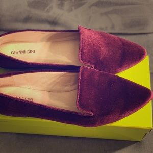 Gianni Bini flats